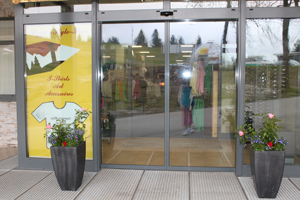 Der Eingang zu Lissy's Style - T-Shirts, Art, Accessoires in Südbaden, Feldberg, Hochschwarzwald